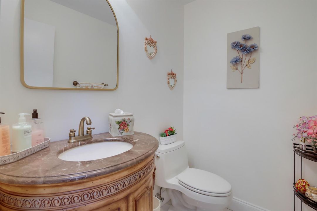 6858 Fountains Circle - MLS - 032a