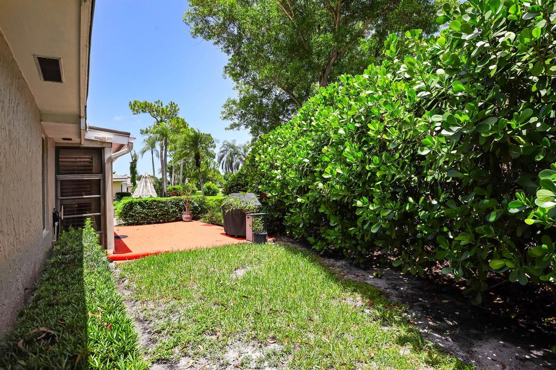 6858 Fountains Circle - MLS - 040
