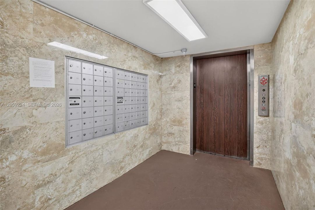 На продажу: $189,000 (2 спален, 2 ванн, 1192 Квадратных фут)