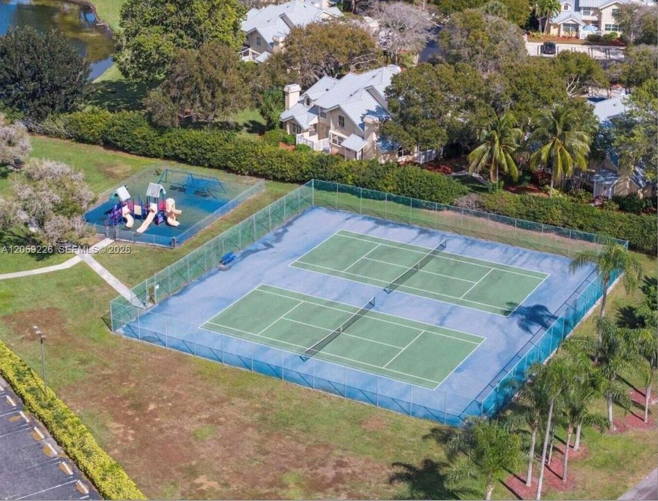 For Rent: $2,500 (3 beds, 2 baths, 1380 Square Feet)
