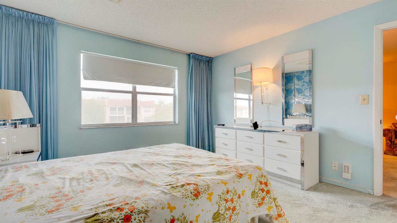 9400 Sunrise Lakes Blvd.# 303 Sunrise FL