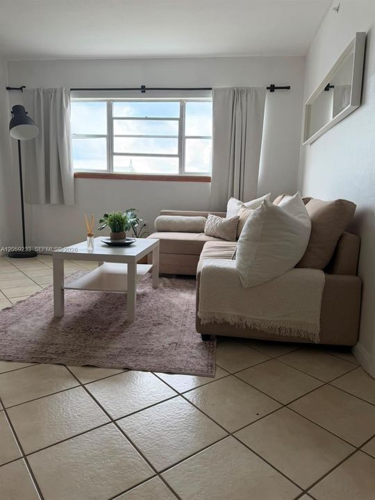 В аренду: $3,600 (2 спален, 2 ванн, 940 Квадратных фут)