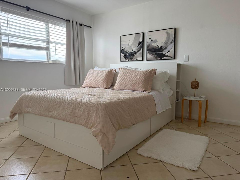 В аренду: $3,600 (2 спален, 2 ванн, 940 Квадратных фут)
