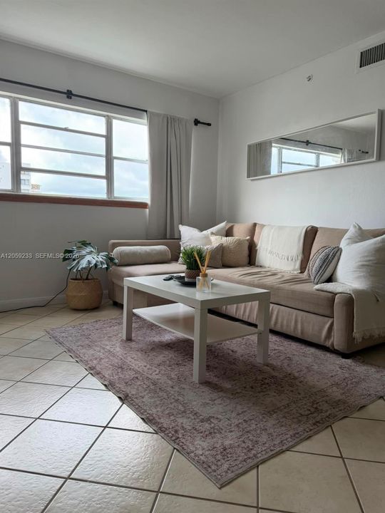 В аренду: $3,600 (2 спален, 2 ванн, 940 Квадратных фут)