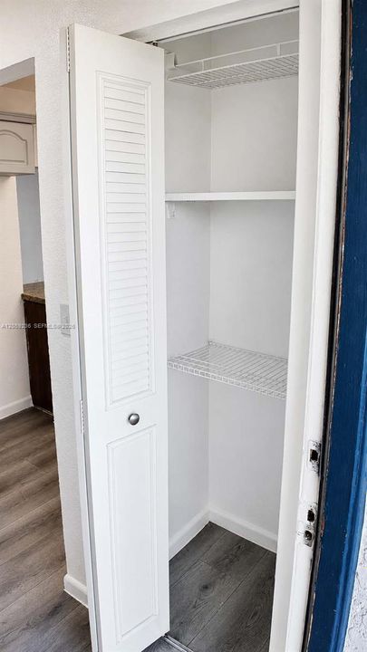 В аренду: $1,900 (2 спален, 1 ванн, 434568 Квадратных фут)