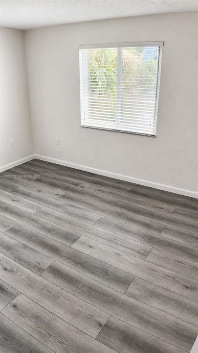 В аренду: $1,900 (2 спален, 1 ванн, 434568 Квадратных фут)
