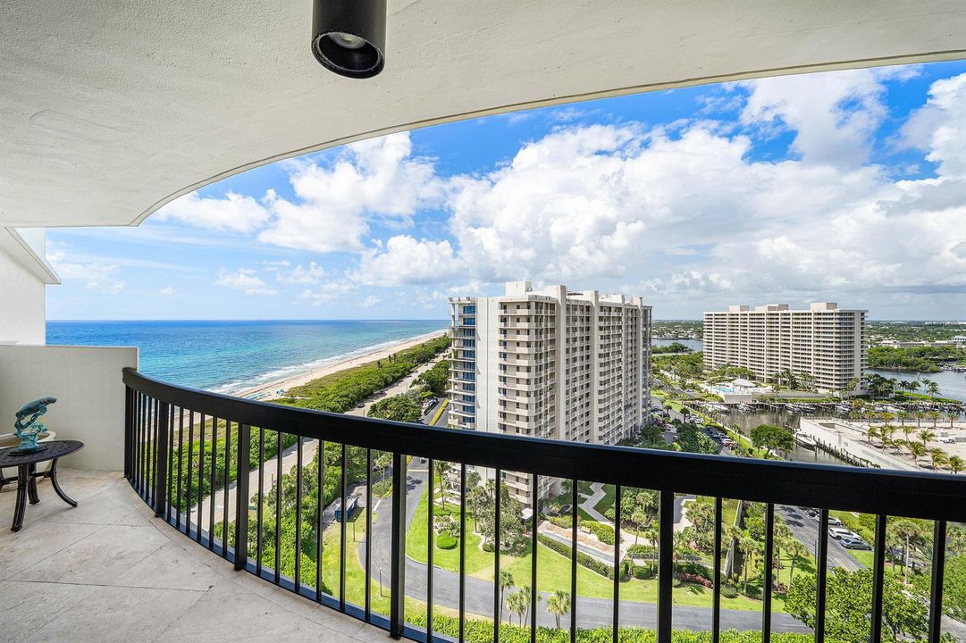 BALCONY VIEW OF OCEAN AND INTRACOASTAL