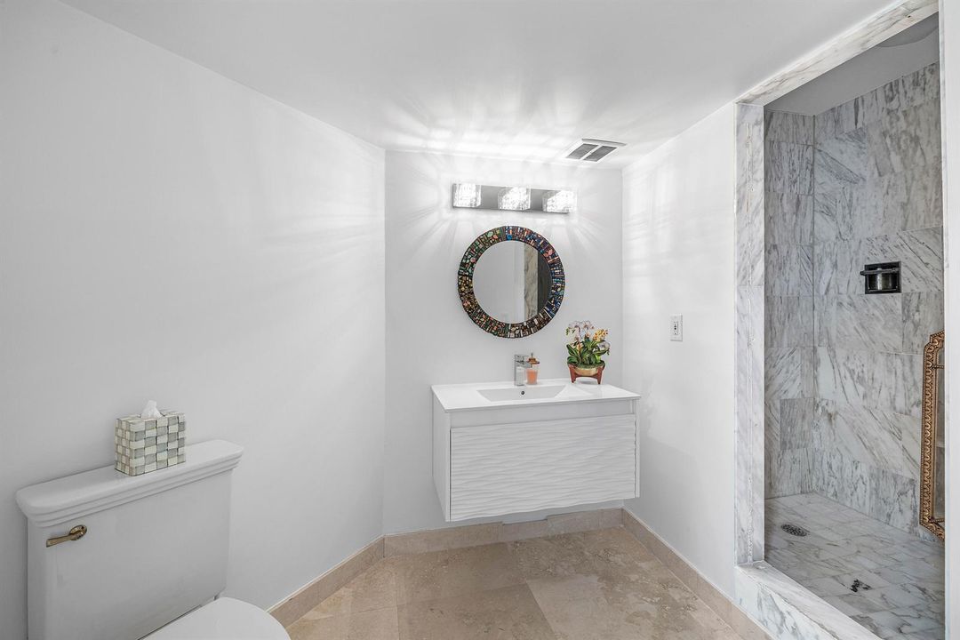 BEAUTIFUL POWDER ROOM WITH SHOWER