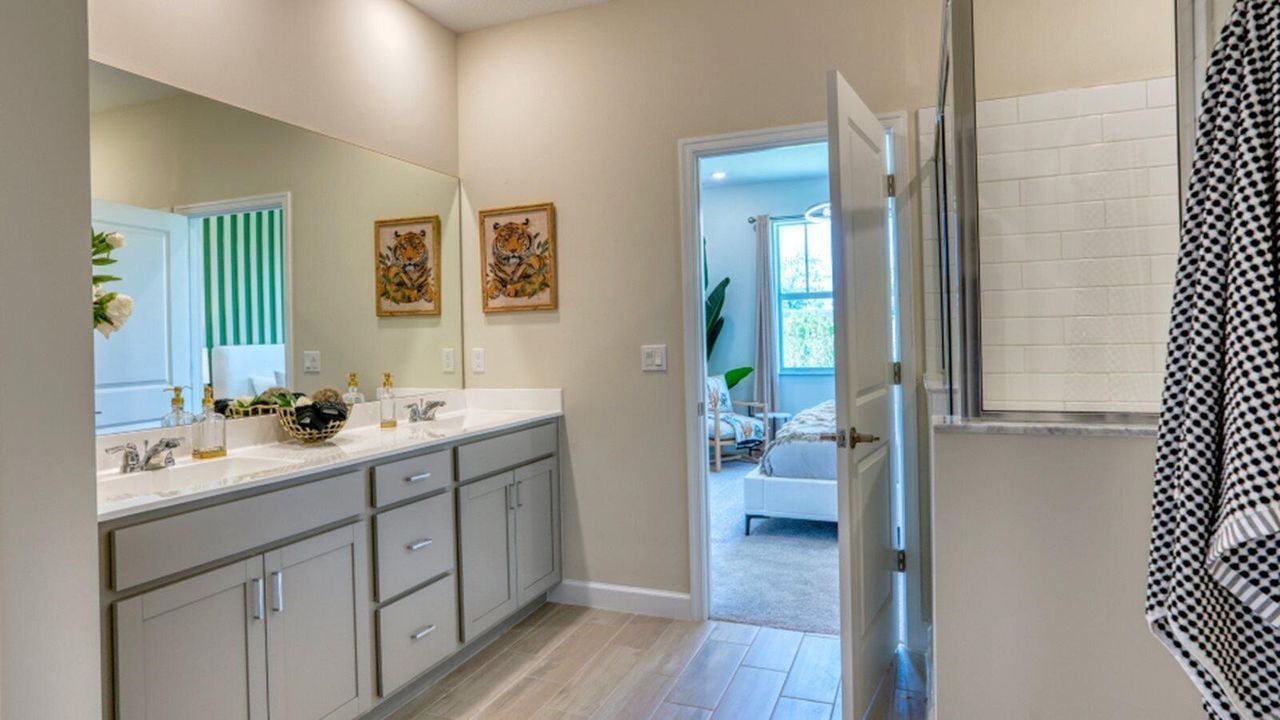 PBH_1770_Pic_Azalea_Owners_Bath_F1_04_17