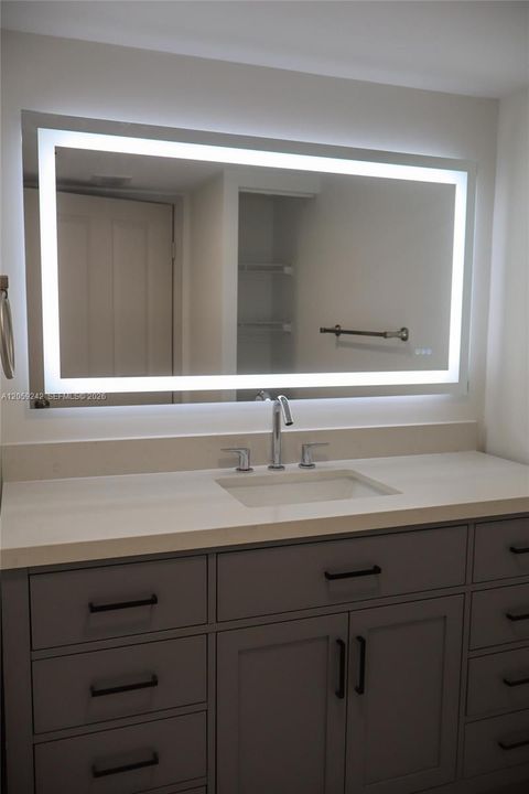 For Rent: $3,500 (2 beds, 2 baths, 1110 Square Feet)