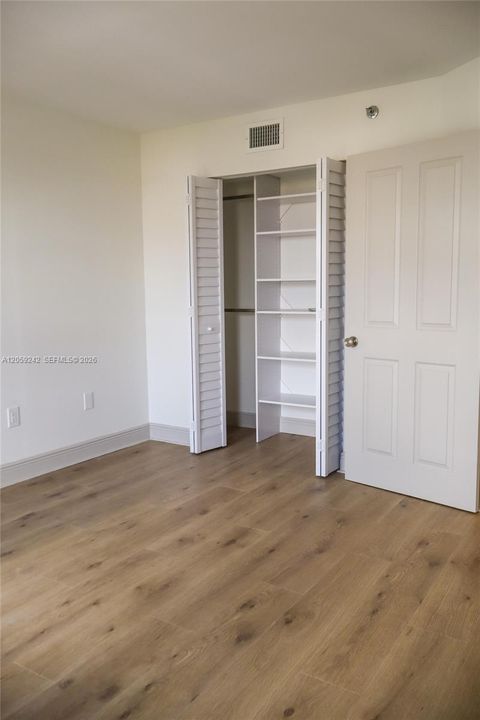 For Rent: $3,500 (2 beds, 2 baths, 1110 Square Feet)