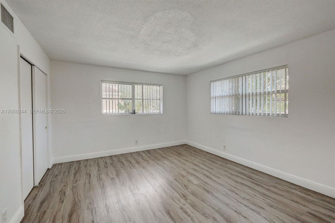 В аренду: $1,850 (1 спален, 1 ванн, 0 Квадратных фут)