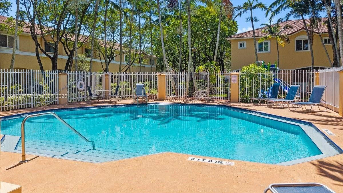 En Venta: $405,000 (2 camas, 2 baños, 1428 Pies cuadrados)