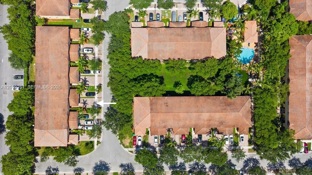 En Venta: $405,000 (2 camas, 2 baños, 1428 Pies cuadrados)