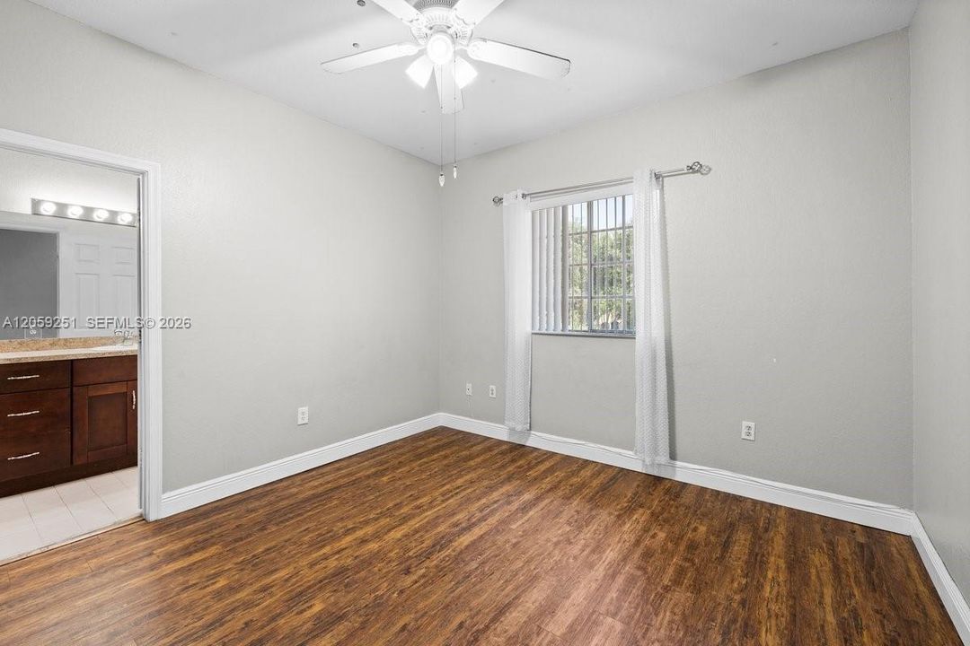 En Venta: $405,000 (2 camas, 2 baños, 1428 Pies cuadrados)