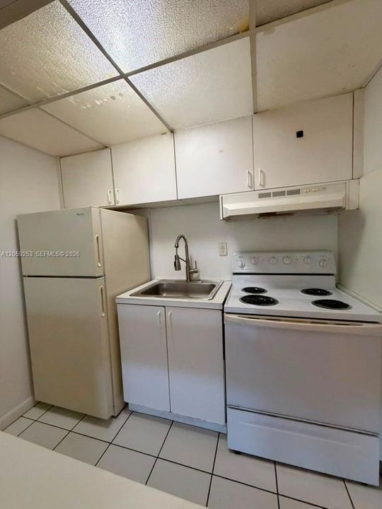 For Rent: $1,150 (0 beds, 1 baths, 440 Square Feet)