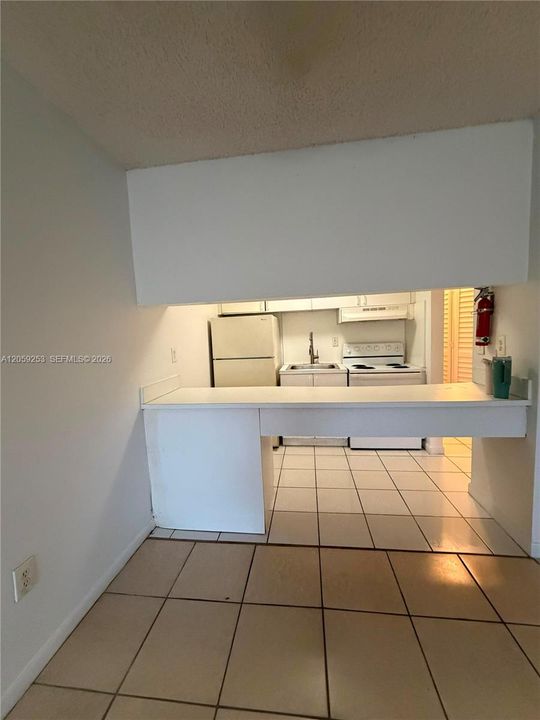 For Rent: $1,150 (0 beds, 1 baths, 440 Square Feet)