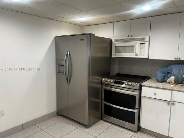 For Sale: $279,000 (1 beds, 1 baths, 860 Square Feet)