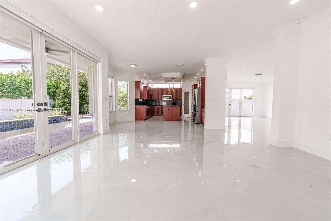 For Rent: $7,000 (4 beds, 3 baths, 3625 Square Feet)