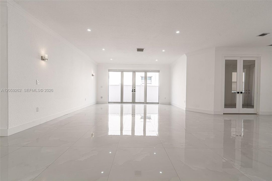 For Rent: $7,000 (4 beds, 3 baths, 3625 Square Feet)