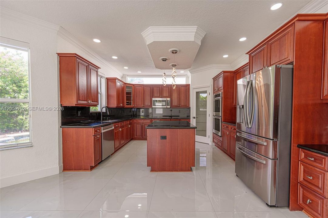 For Rent: $7,000 (4 beds, 3 baths, 3625 Square Feet)
