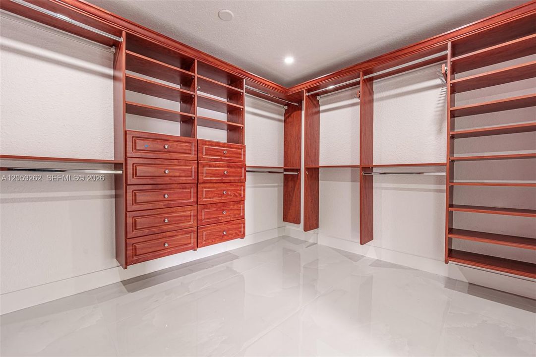 For Rent: $7,000 (4 beds, 3 baths, 3625 Square Feet)