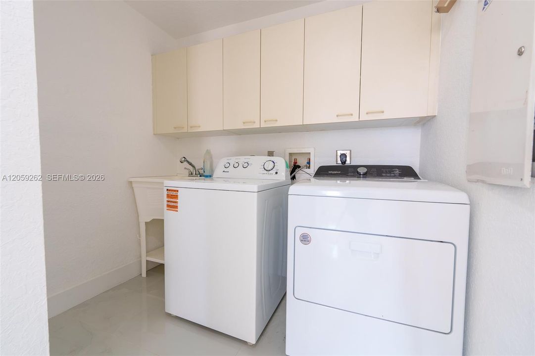 For Rent: $7,000 (4 beds, 3 baths, 3625 Square Feet)