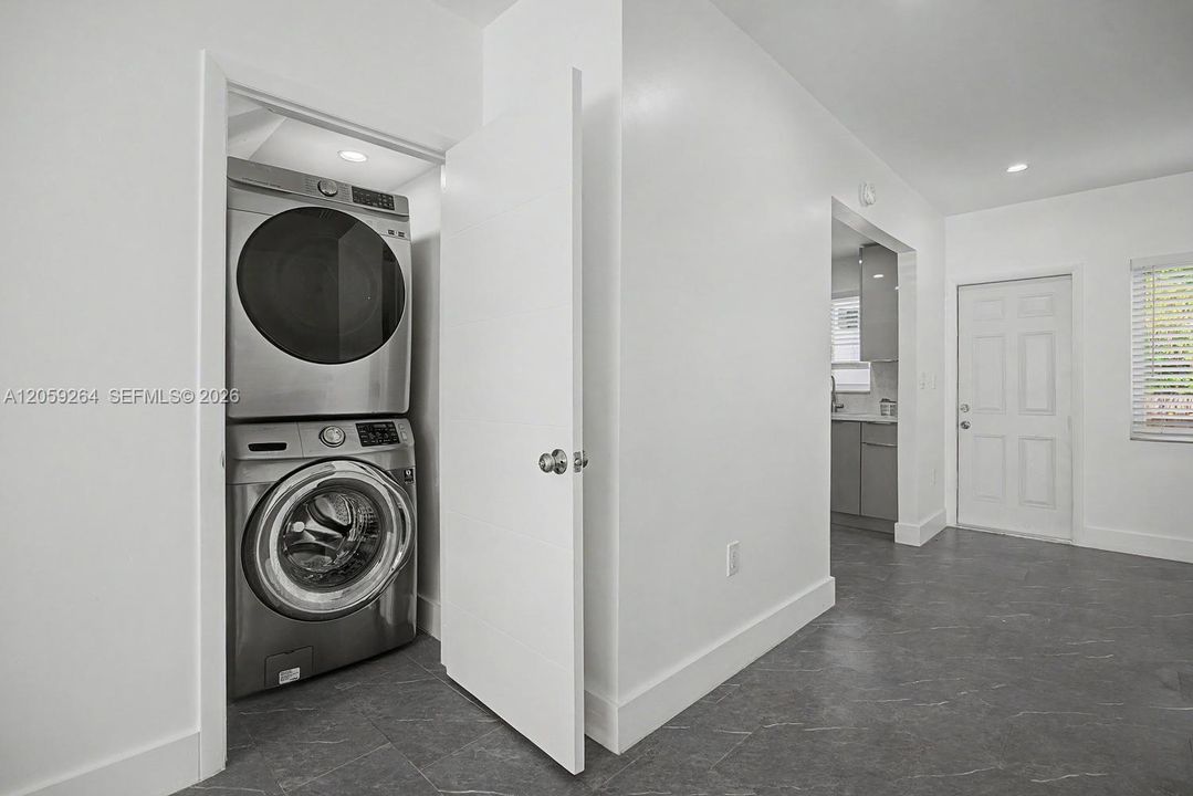 В аренду: $2,650 (3 спален, 2 ванн, 1150 Квадратных фут)