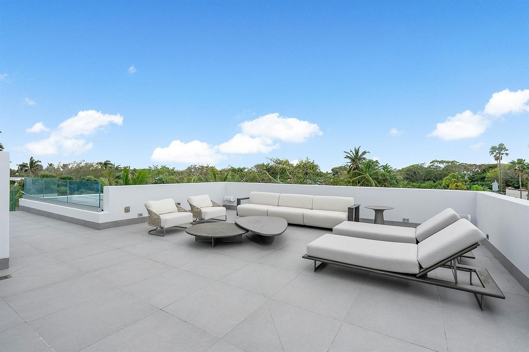 065 - Roof lounge