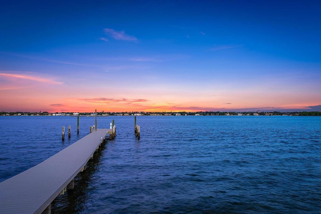 Dock