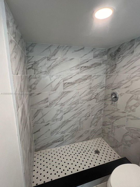 For Rent: $1,400 (1 beds, 1 baths, 1832 Square Feet)