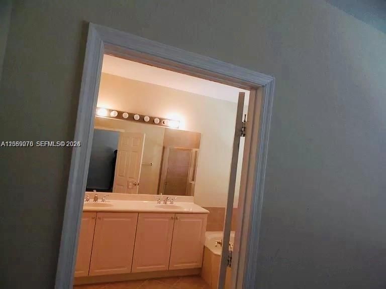 В аренду: $2,800 (3 спален, 2 ванн, 1669 Квадратных фут)
