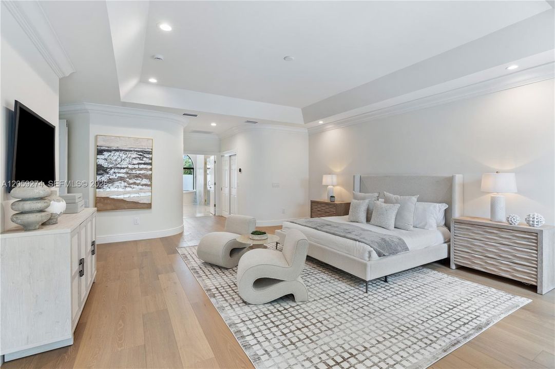 Activo con contrato: $2,175,000 (4 camas, 4 baños, 4316 Pies cuadrados)