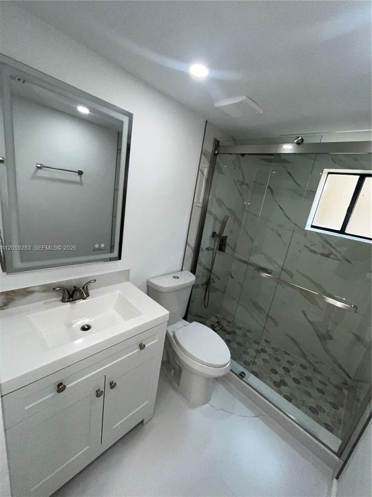 En Venta: $285,000 (2 camas, 2 baños, 1030 Pies cuadrados)
