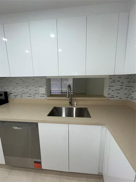 New kitchen and appliances
