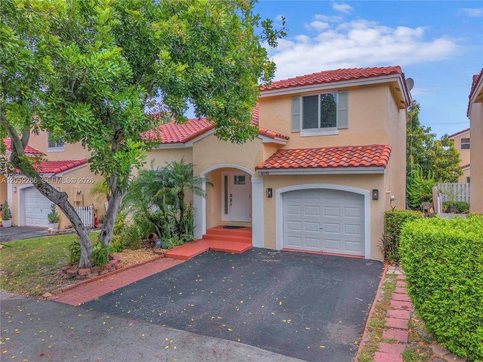 En Venta: $519,000 (3 camas, 2 baños, 1555 Pies cuadrados)