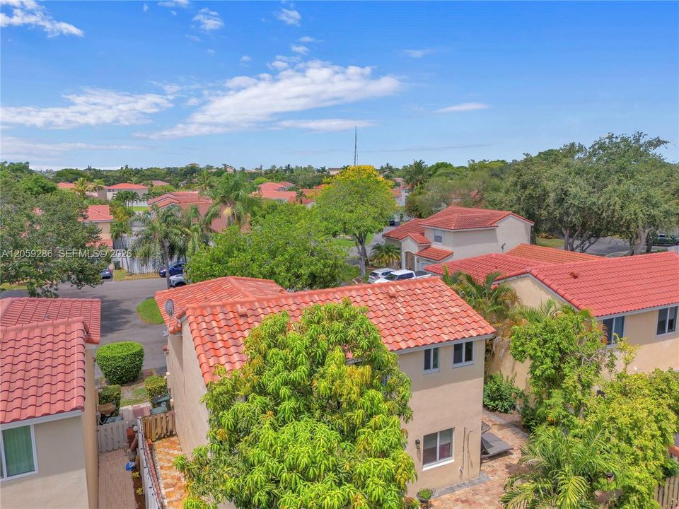 En Venta: $519,000 (3 camas, 2 baños, 1555 Pies cuadrados)