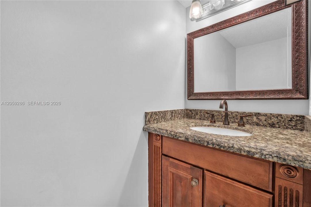 En Venta: $519,000 (3 camas, 2 baños, 1555 Pies cuadrados)
