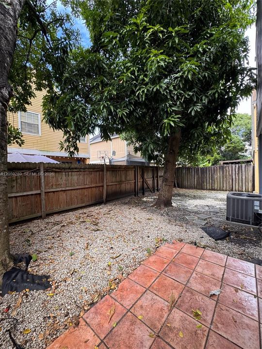 En Renta: $2,995 (3 camas, 2 baños, 1569 Pies cuadrados)