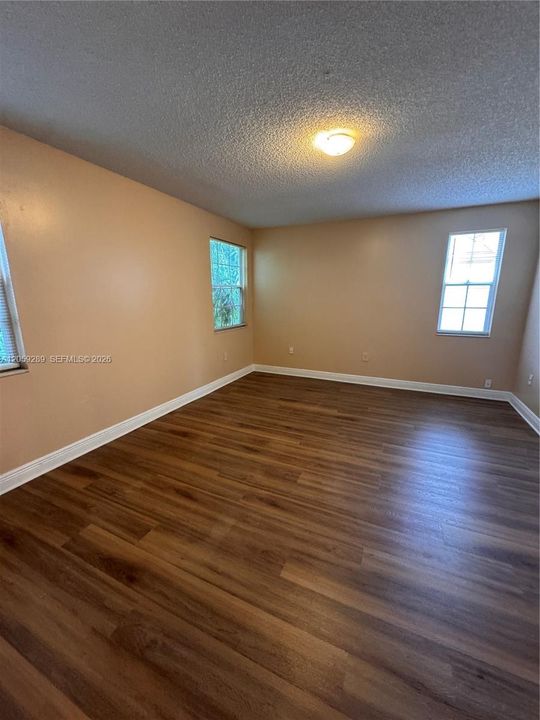 En Renta: $2,995 (3 camas, 2 baños, 1569 Pies cuadrados)