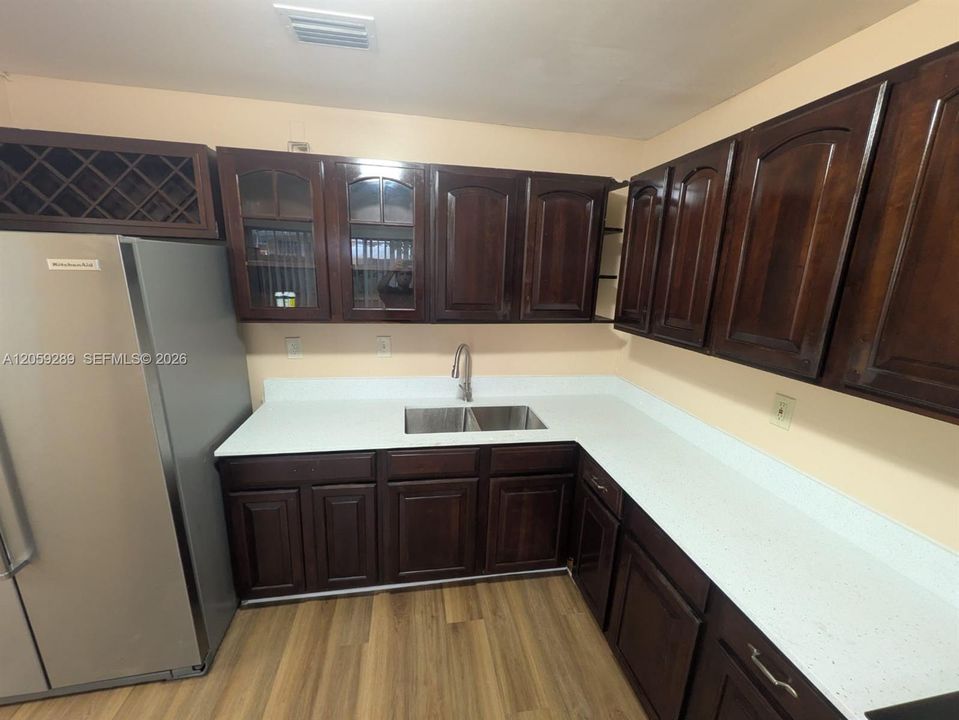 En Renta: $2,995 (3 camas, 2 baños, 1569 Pies cuadrados)