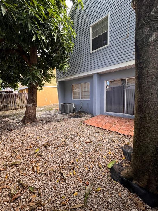 En Renta: $2,995 (3 camas, 2 baños, 1569 Pies cuadrados)