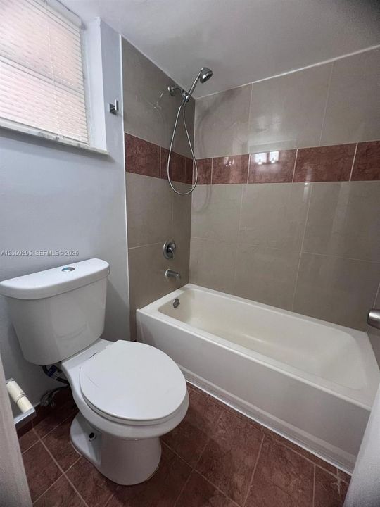 В аренду: $2,350 (2 спален, 1 ванн, 968 Квадратных фут)
