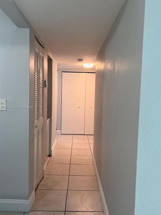 В аренду: $2,350 (2 спален, 1 ванн, 968 Квадратных фут)
