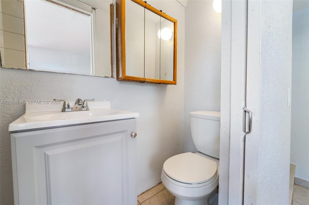 Activo con contrato: $525,000 (3 camas, 2 baños, 1415 Pies cuadrados)