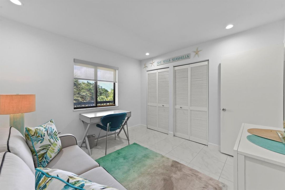 23 Bedroom 03