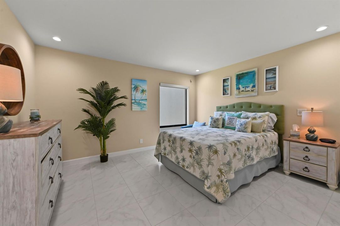 13 Bedroom 01