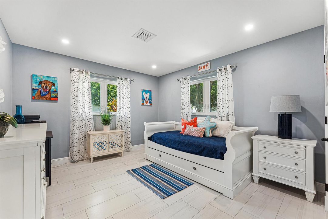Second Guest Bedroom-1