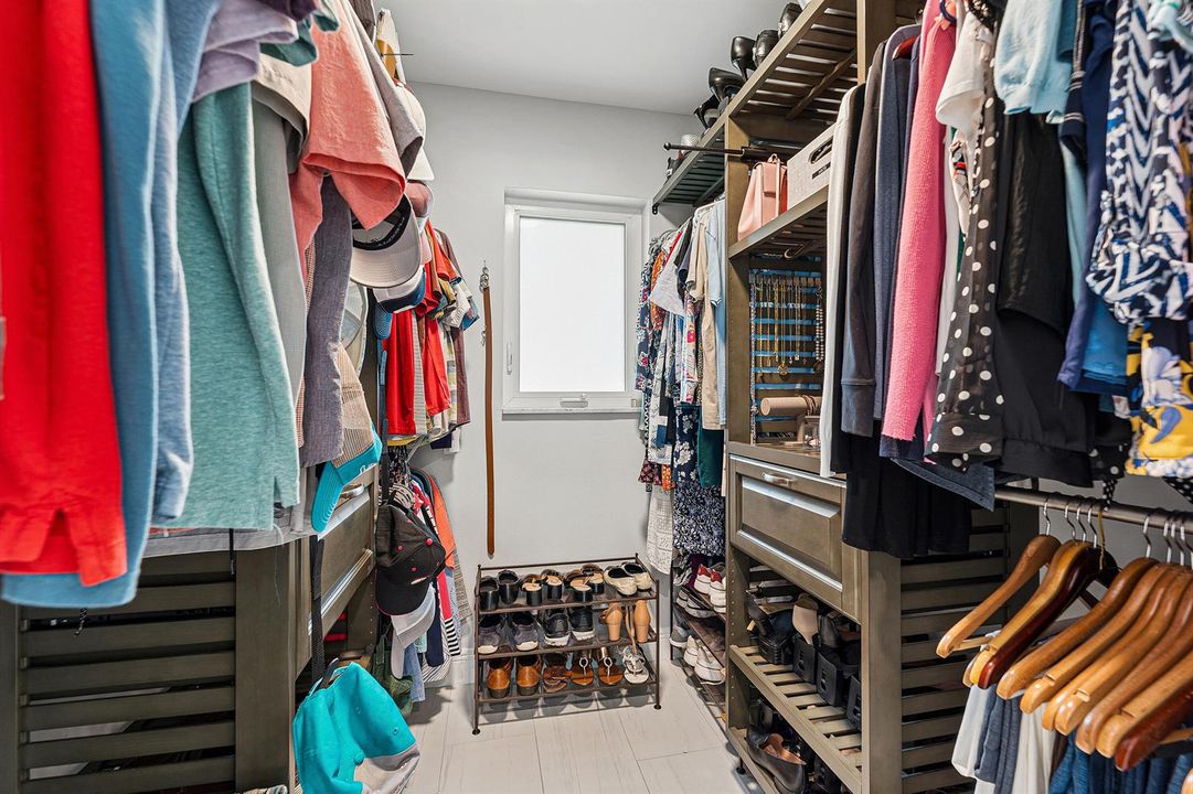Primary Closet-1