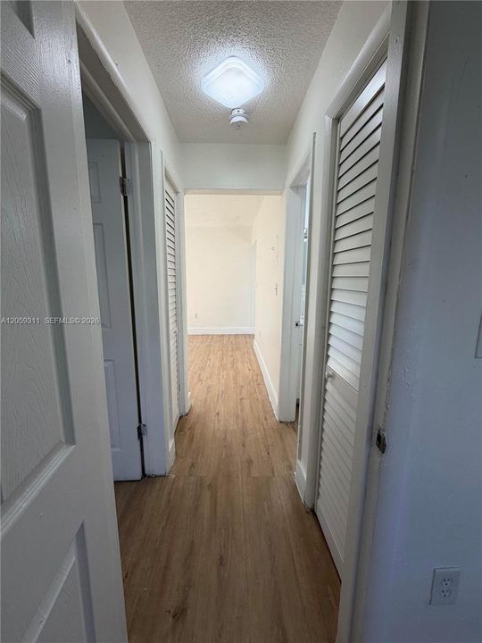 В аренду: $2,300 (2 спален, 1 ванн, 0 Квадратных фут)